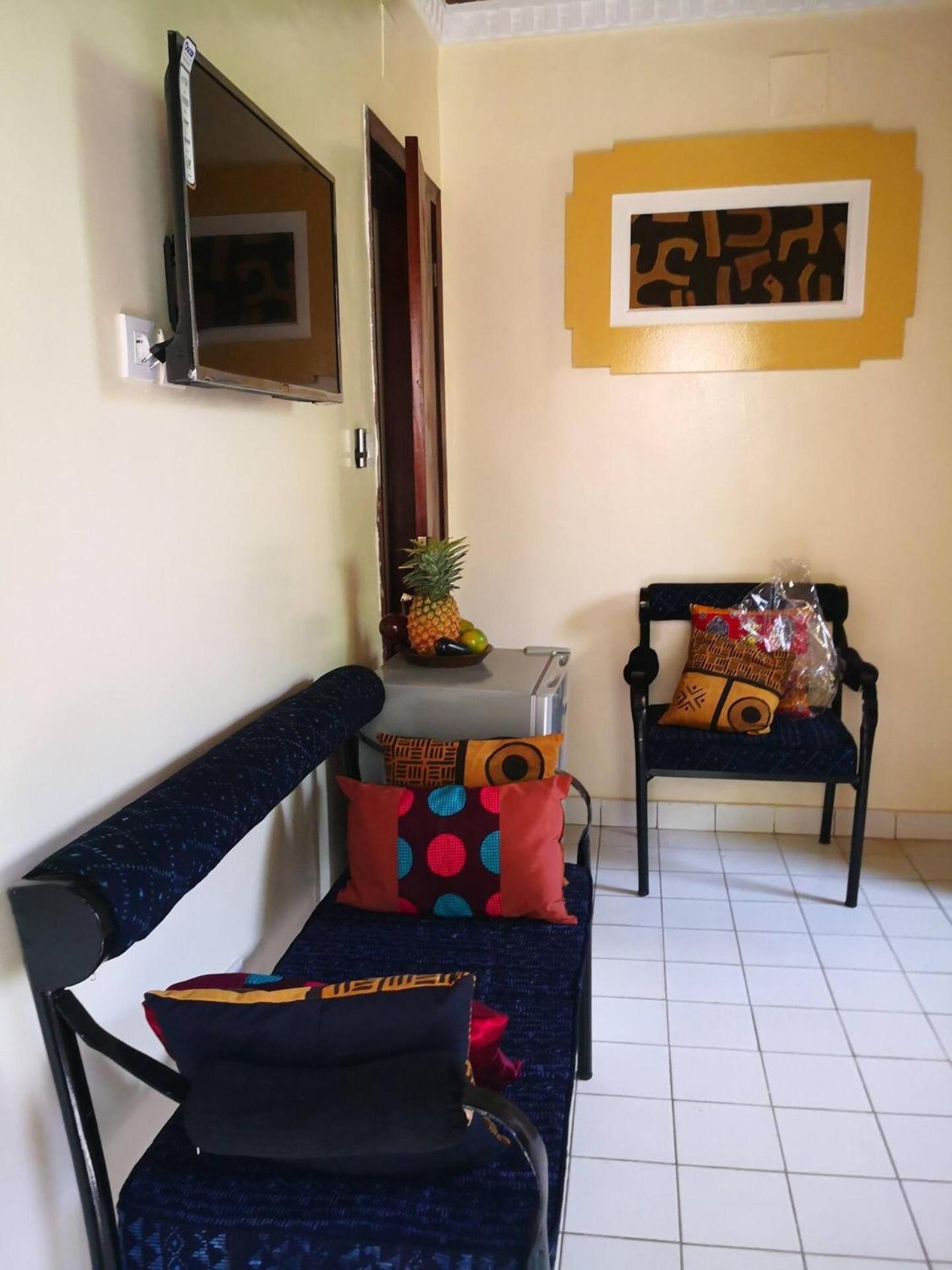 Tout Confort Avec Jardin Entree Bastos Яунде Экстерьер фото